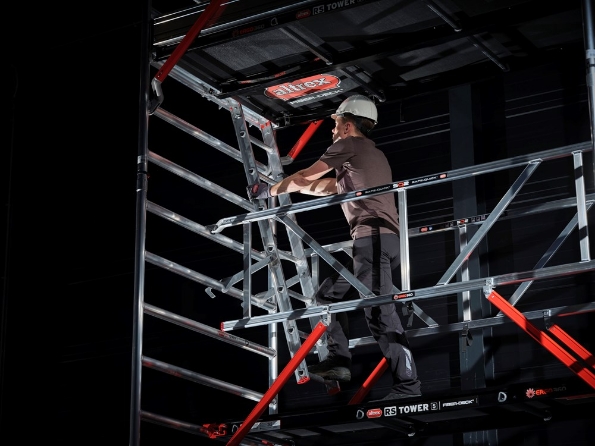 Afbeelding - https-www-ez-catalog-nl-Asset-79b0a59c65ce44a2859d79d70de72fa0-ImageFullSize-306010-8711563243095-Clip-in-ladder-001-jpg